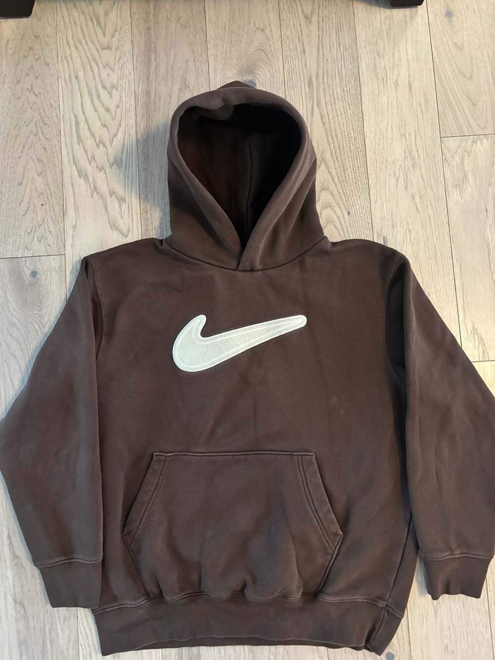 Nike Large Brown Pullover Hoodie with Embroidered Swoosh